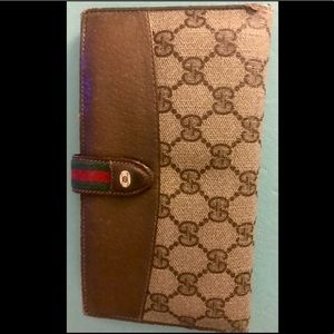 Authentic Vintage Gucci Wallet